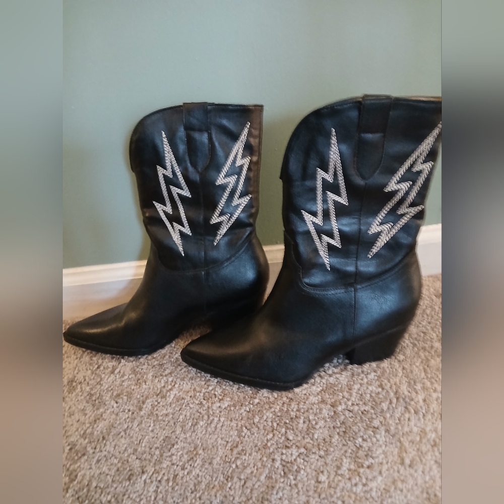 Womens Black Cowgirl Boots